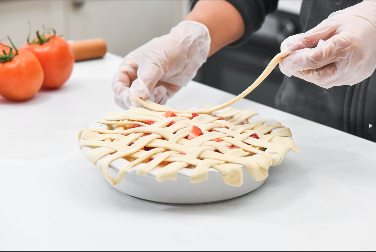 Dafuceramic Pie Pan,30 OZ Pie Plate Round Pie Dish for Baking,Pie Pan for Baking 9 Inch Non Stick Deep Pie Dishes for Quiche, Apple Pies,Pot Pies, Tart