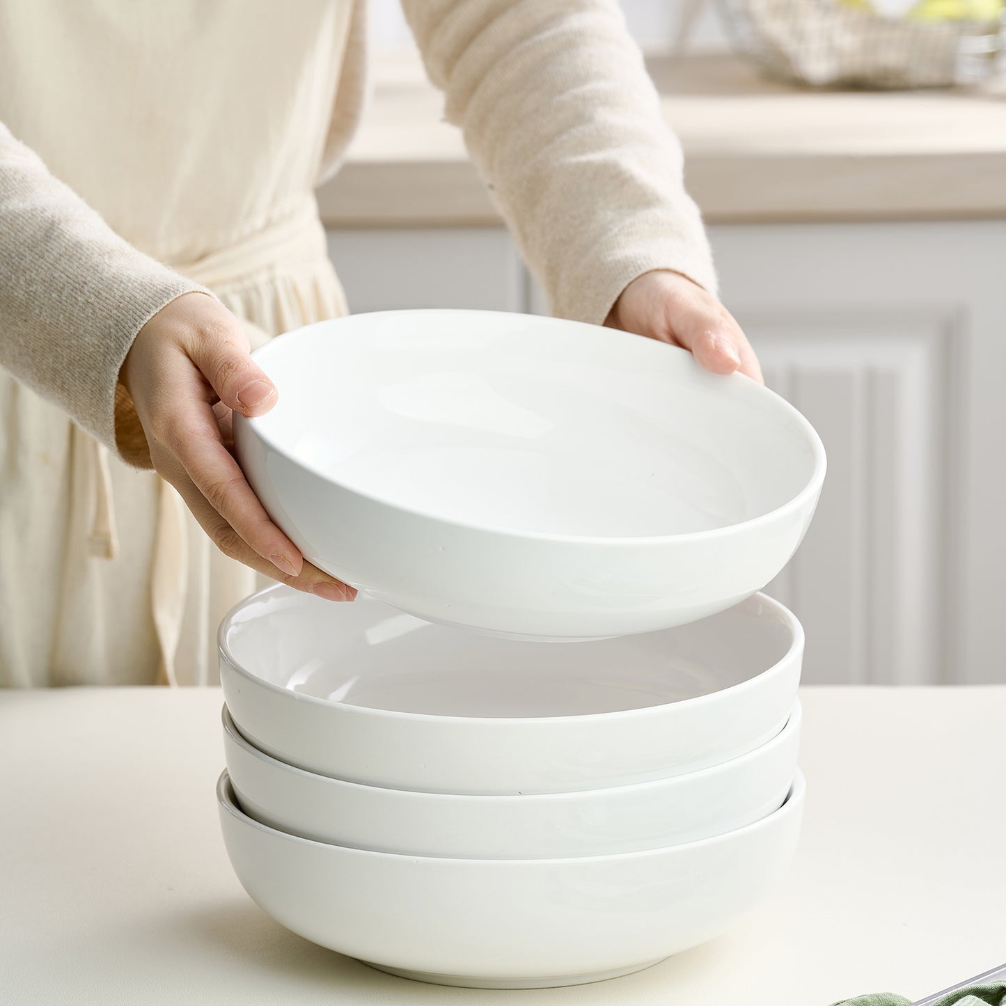 Dafuceramic 8.5Inch Pasta Bowls, 36OZ Serving Bowls, Salad Bowls Set of 4 Ceramic Soup Bowls Sturdy & Stackable, Ideal for Housewarming, Festivals, White (36 OZ)